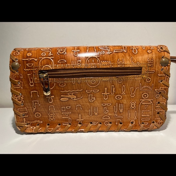 Unique Egyptian Pharaonic Hieroglyphic Purse - Picture 3 of 4